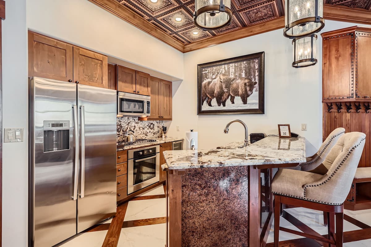 One Ski Hill Place 8505 + 8506