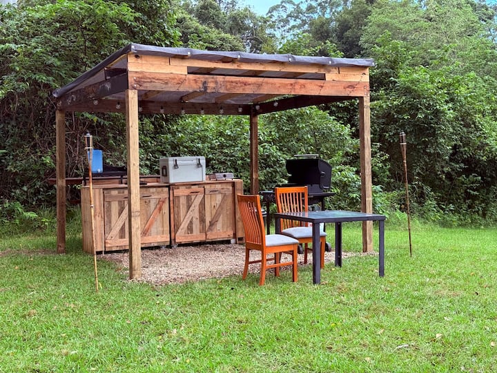 Off-grid Glamping: Fire Pit Cozy Nights Starry Sky - Watagans National Park