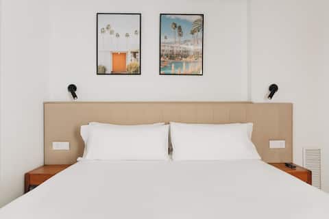 White Beach Apartment