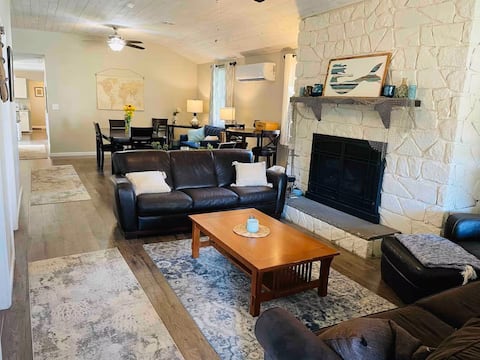 Top performing Airbnb: Serenity Now! Sylvan Beach-Waterfront-Private Dock in Sylvan Beach