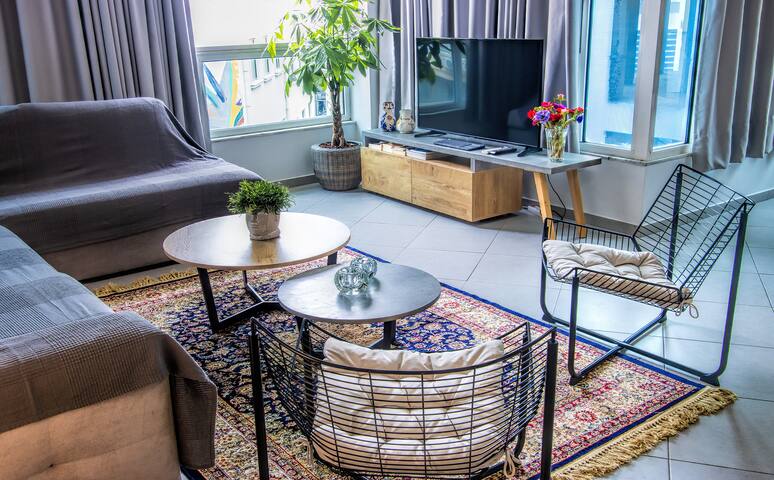 Chic New Apt with Acropolis View in Monastiraki gallery image 4