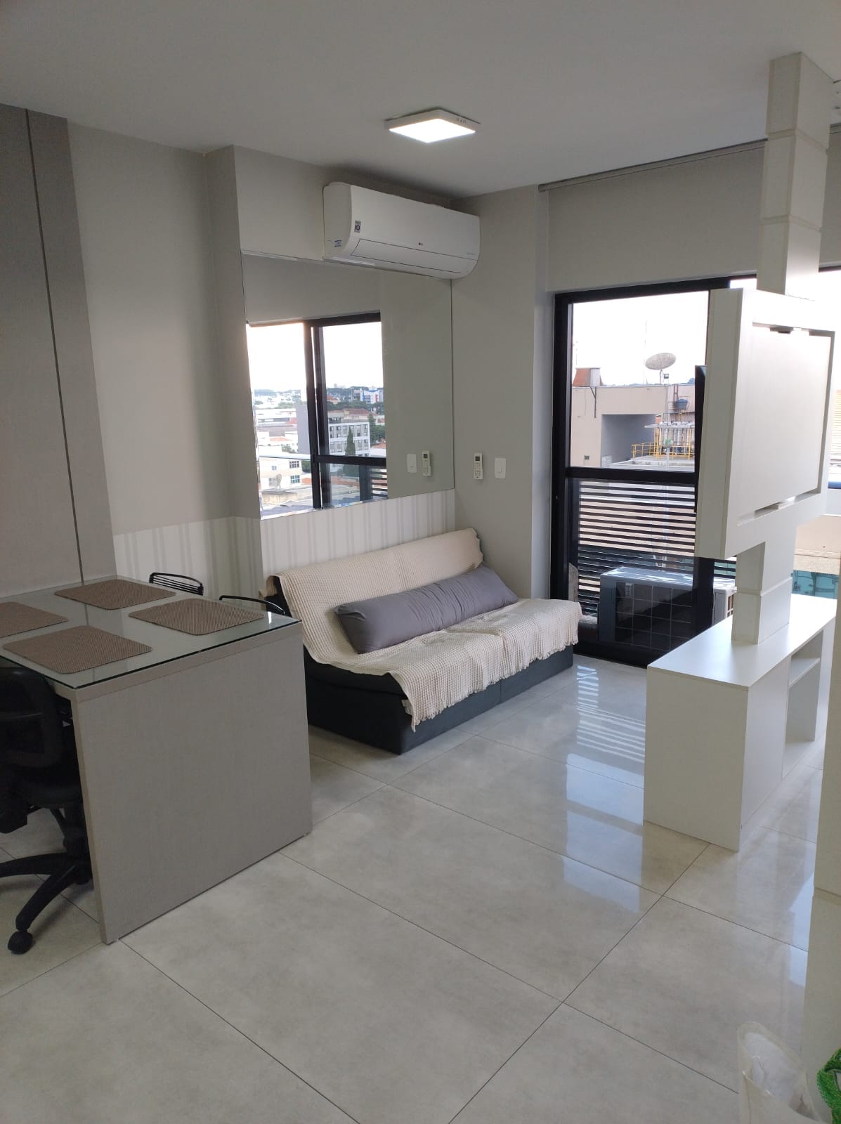 Top Airbnb: The Pleasant! Shopping Station. With garage. em Rebouças