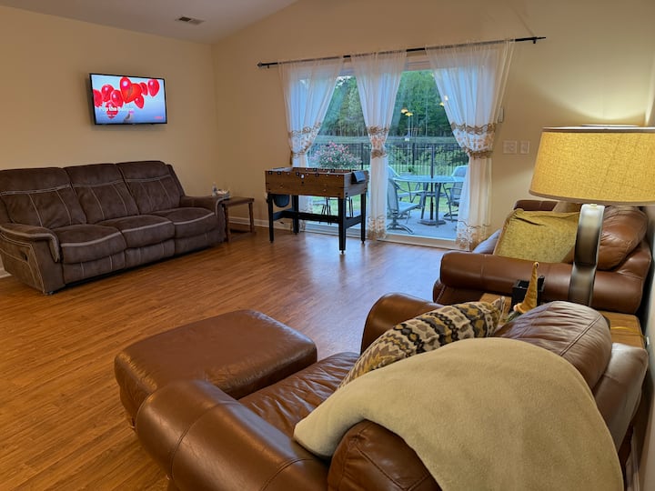 Quiet Home With Lake View - Conway, SC