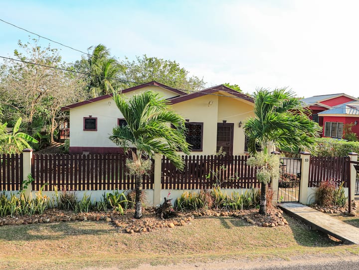 Capital Haven Guest House - Belmopán