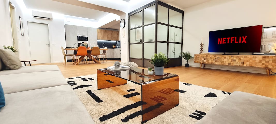 CityLife Suite – Modern, Spacious Living & 2 Baths