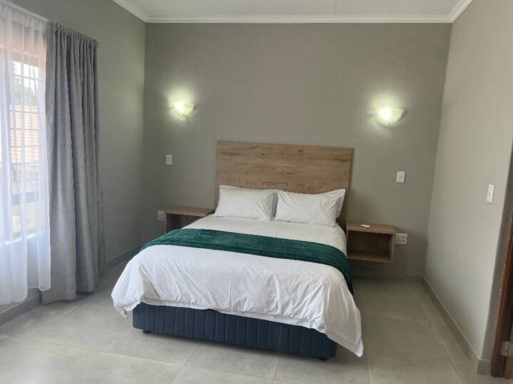 Schlafzimmer 2
