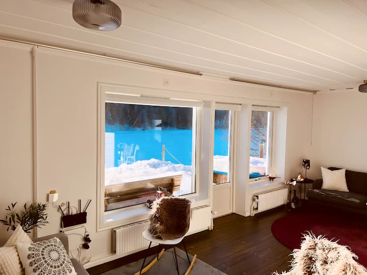 Vindelstugan · Riverfront Cabin · Swedish Lapland - Suède