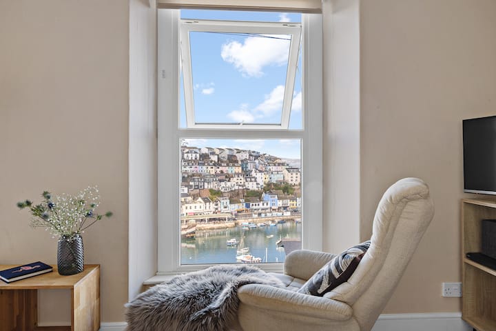 Harbour-view Cottage, Short Walk To Brixham Town - Dartmouth