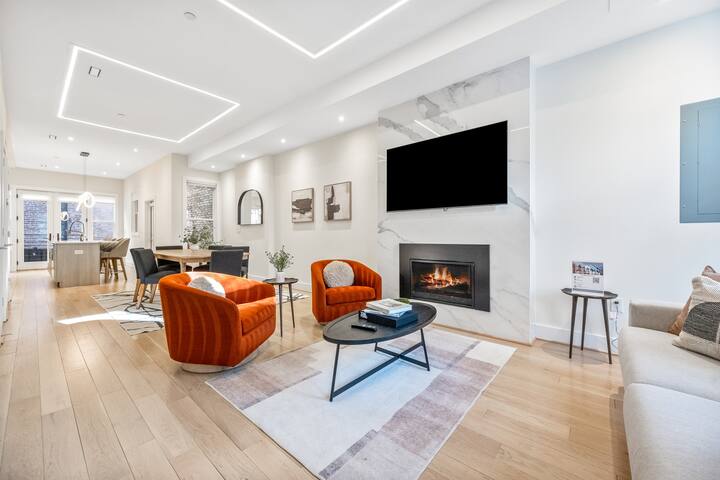 Chic Designer Loft|Rooftop Deck gallery image 4