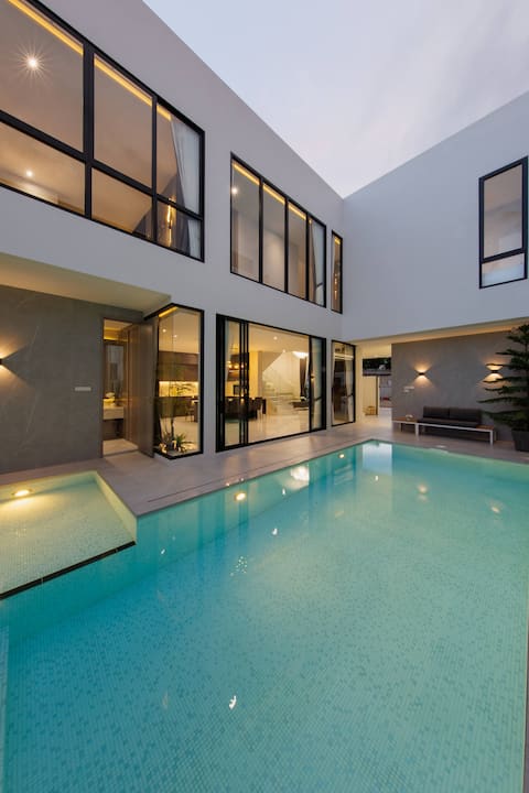 New Brand Pool Villa in City