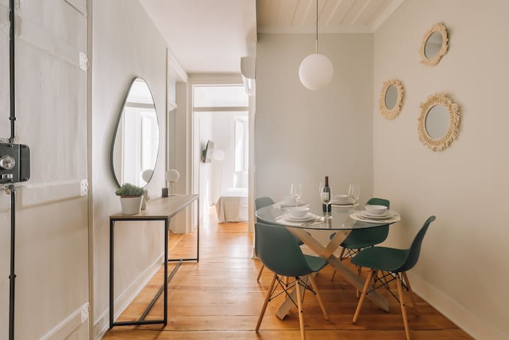 Alfama & Fado Experience