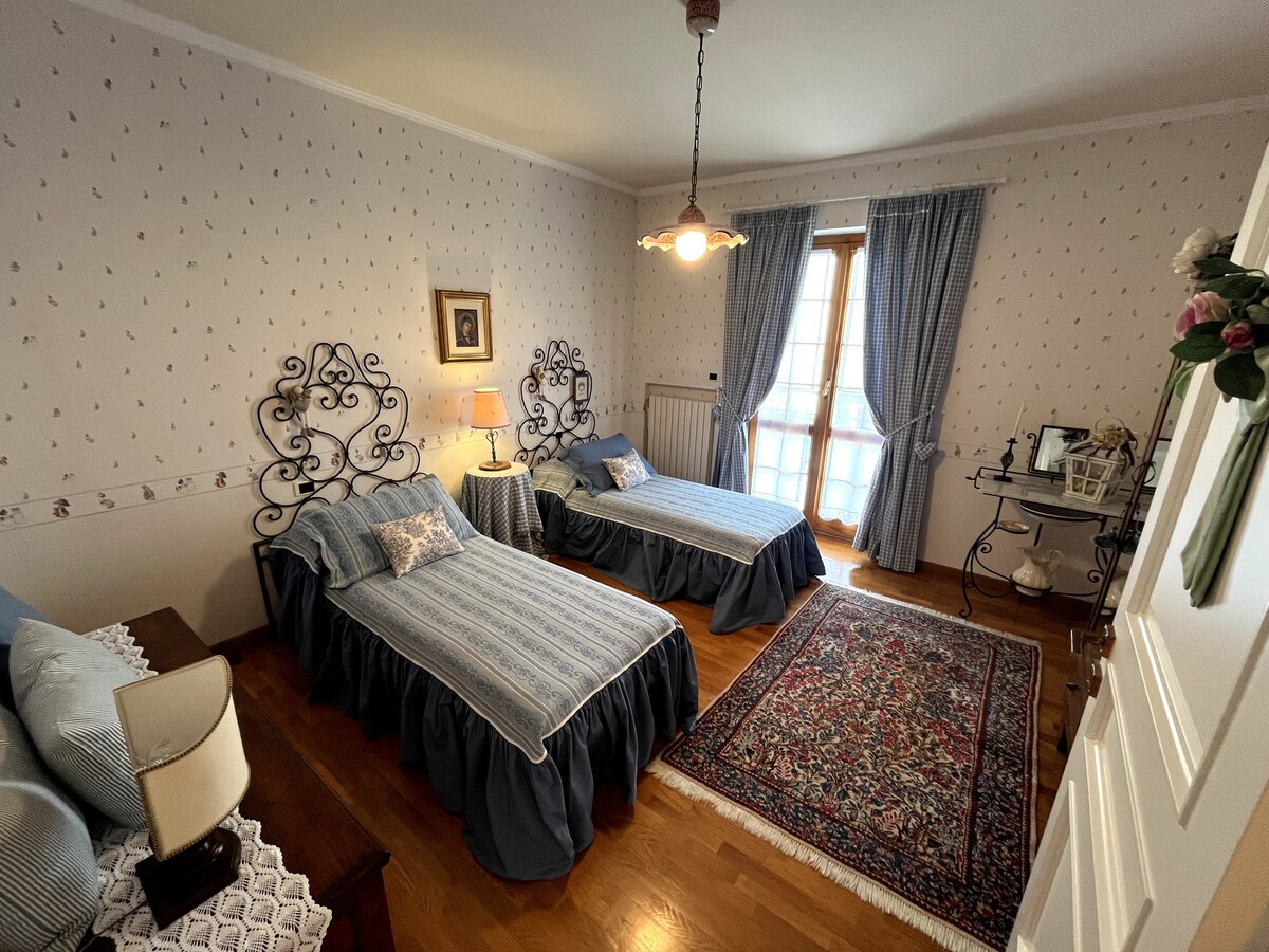 غرفة النوم 2