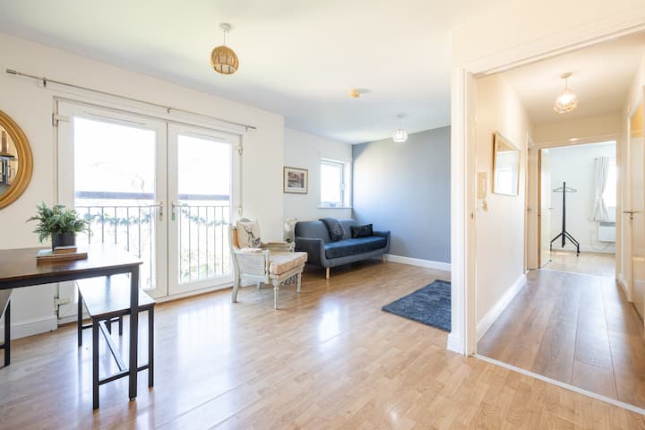 Cosy, Central 2 Bed Flat Parking - Manchester