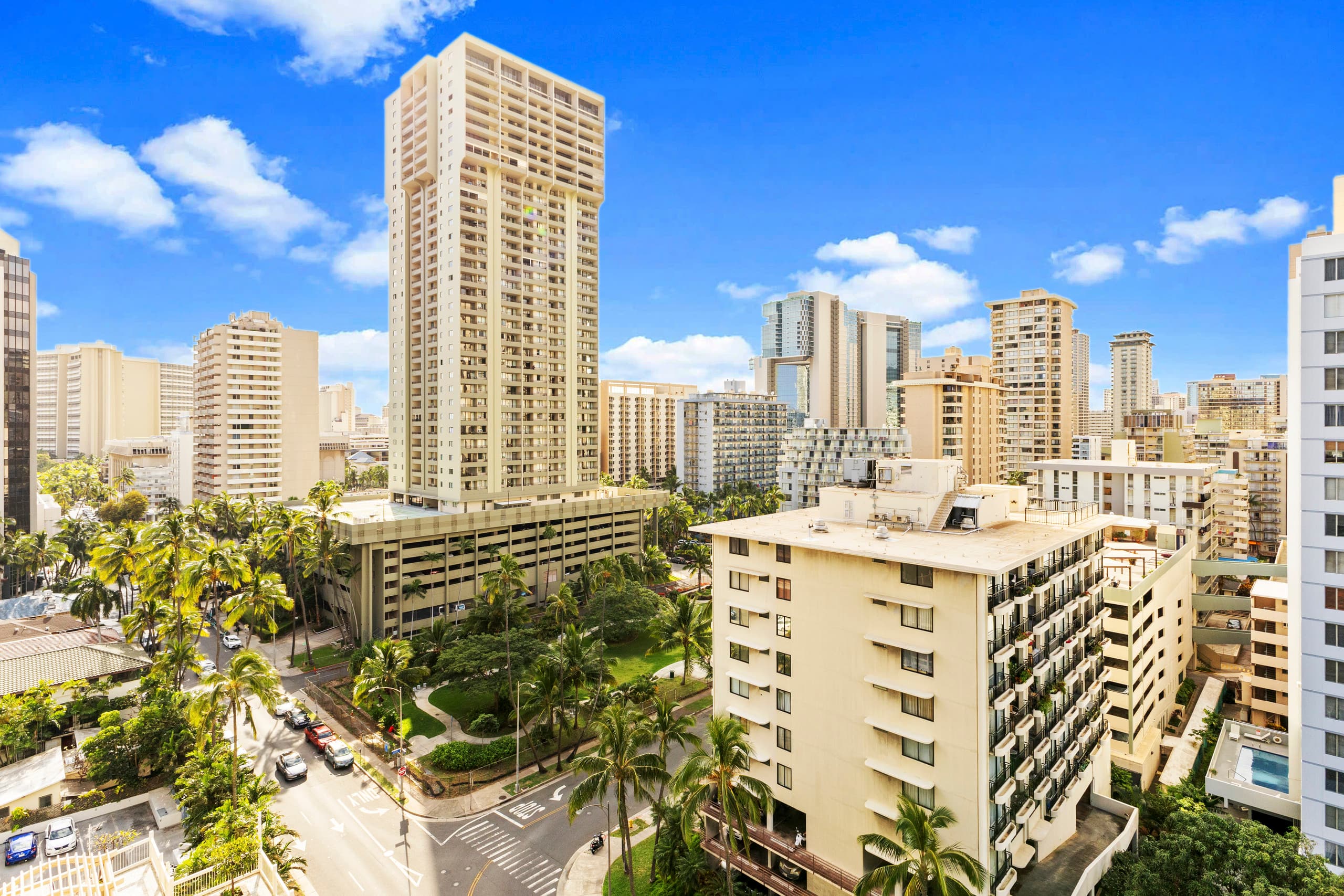 15FL-Spacious Family/Group Studio-Central Waikiki! - Image 38