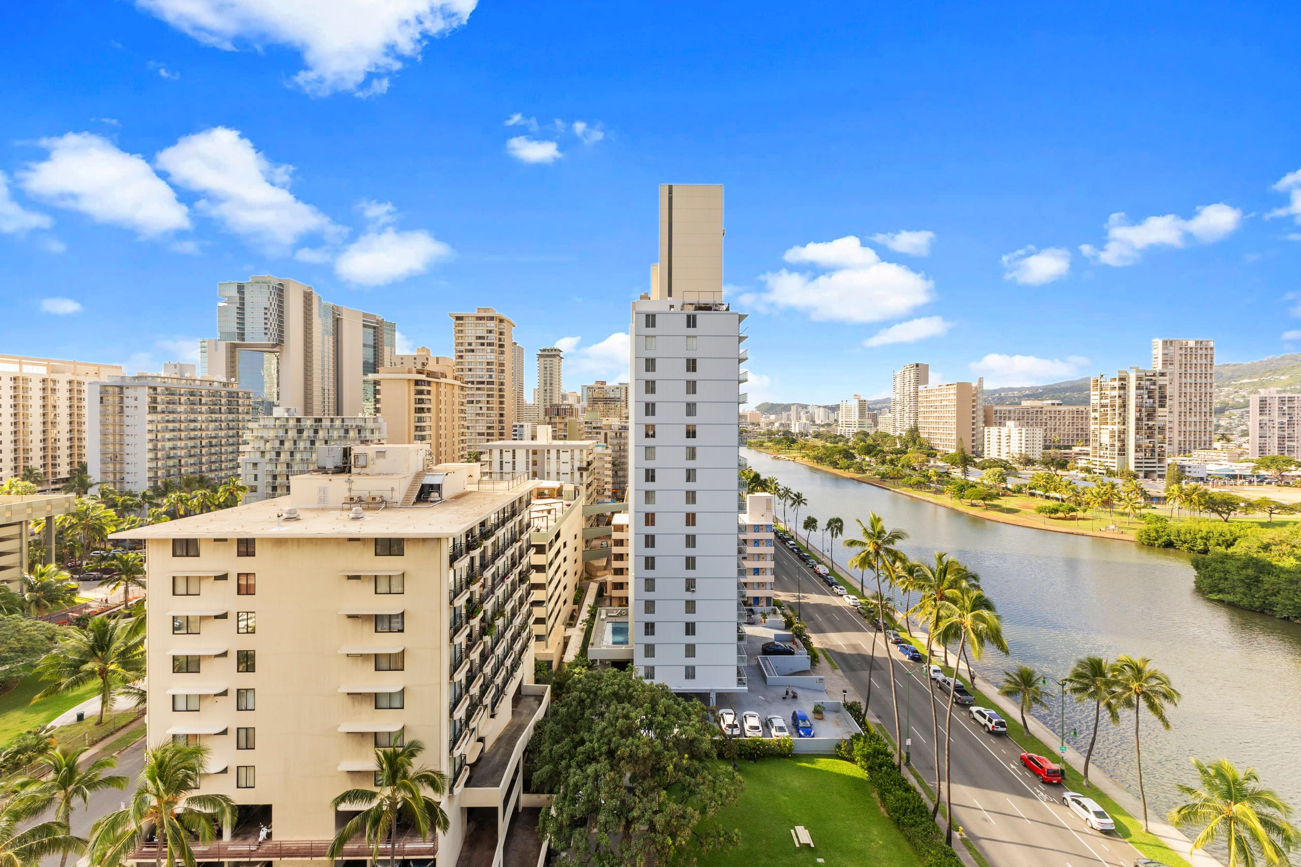 15FL-Spacious Family/Group Studio-Central Waikiki! - Image 36