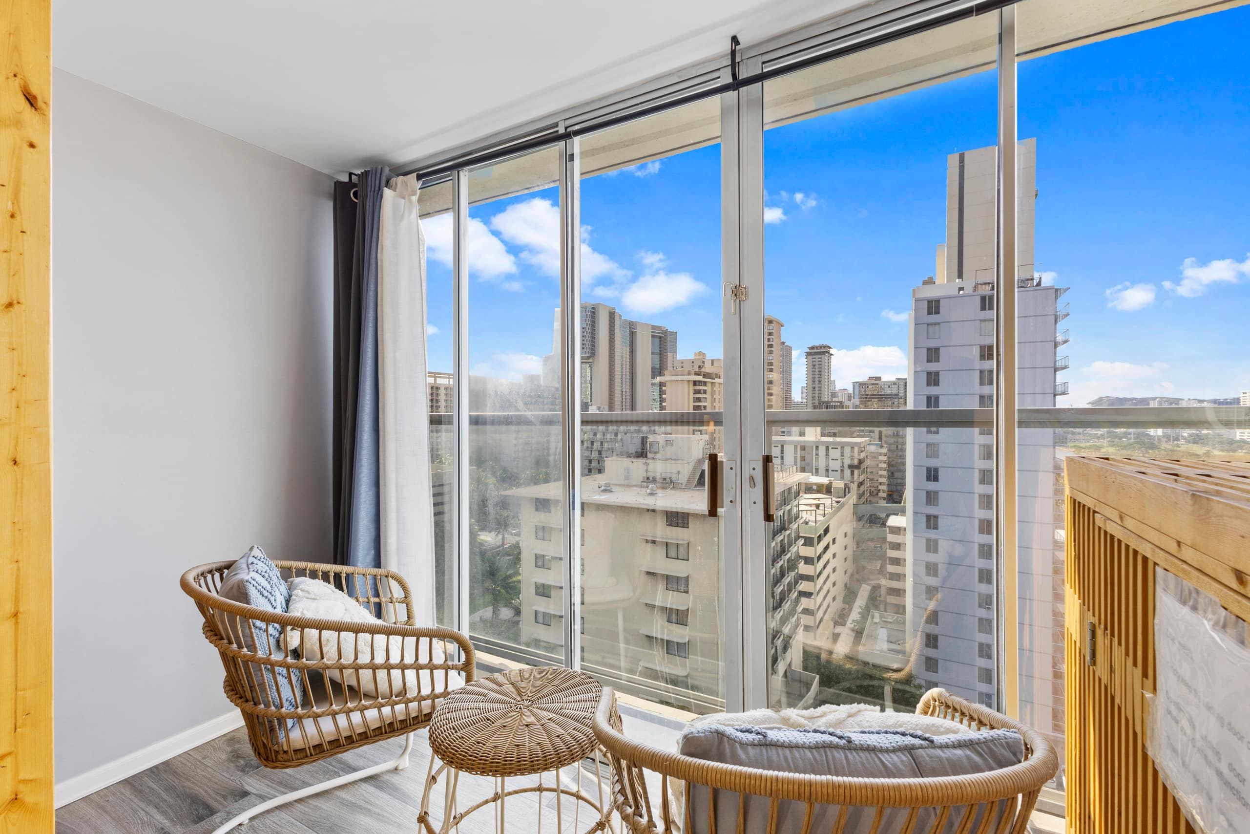 15FL-Spacious Family/Group Studio-Central Waikiki! - Image 34