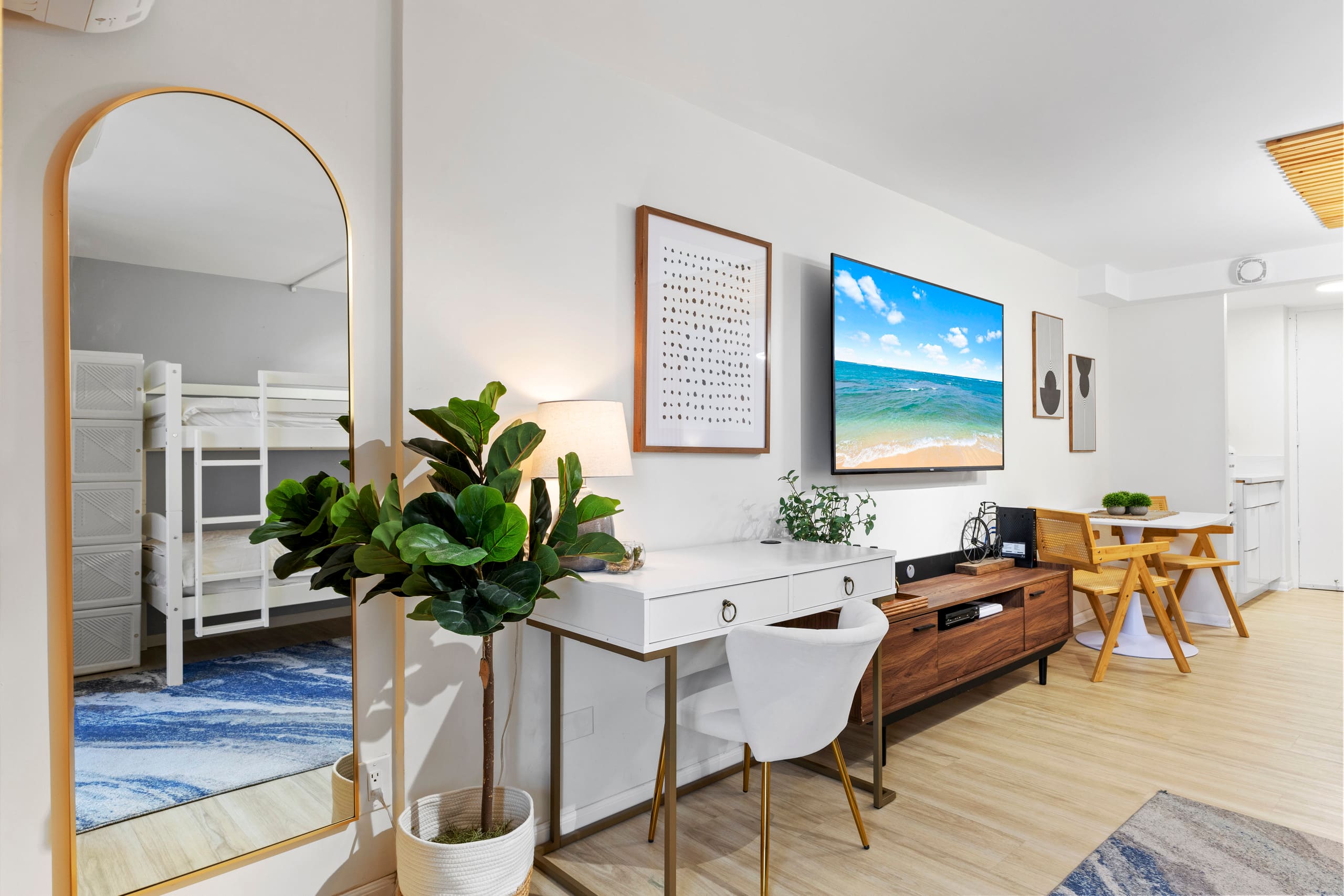 15FL-Spacious Family/Group Studio-Central Waikiki! - Image 7