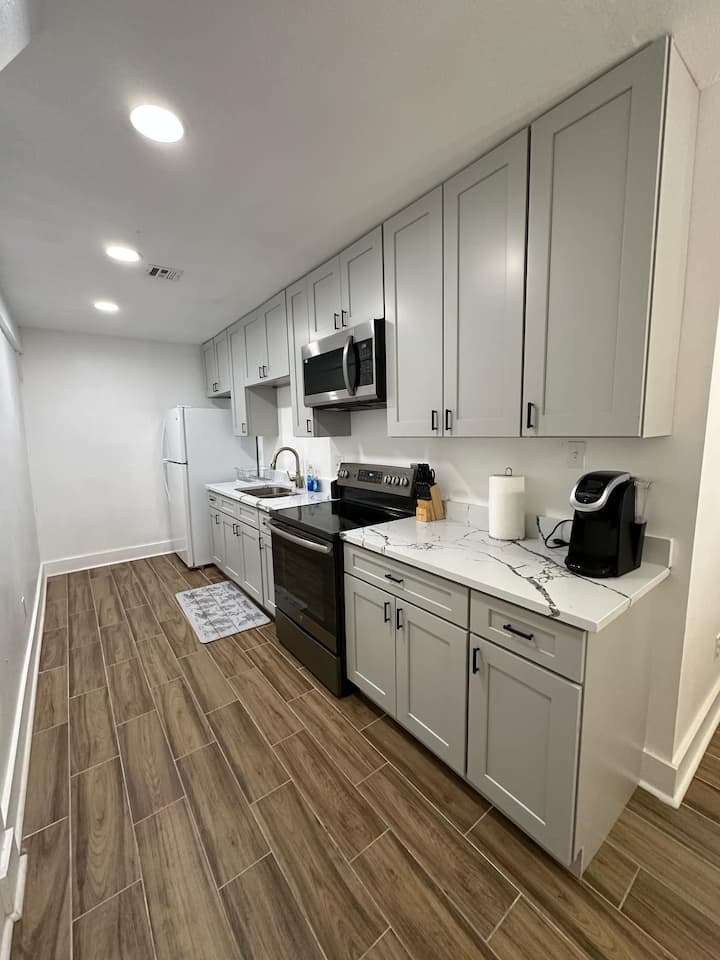 1 Bd Rm Apt 5 Mins From The City - New Orleans, LA