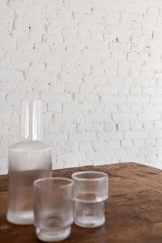 Super location and cozy building including parking gallery image 4