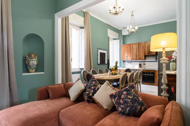 [5 rooms, 3 bathrooms] Historic Home at Colosseum