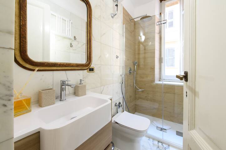 [5 rooms, 3 bathrooms] Historic Home at Colosseum gallery image 3