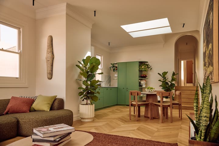 Mucca Suite – Boutique Apartment in Newtown gallery image 5
