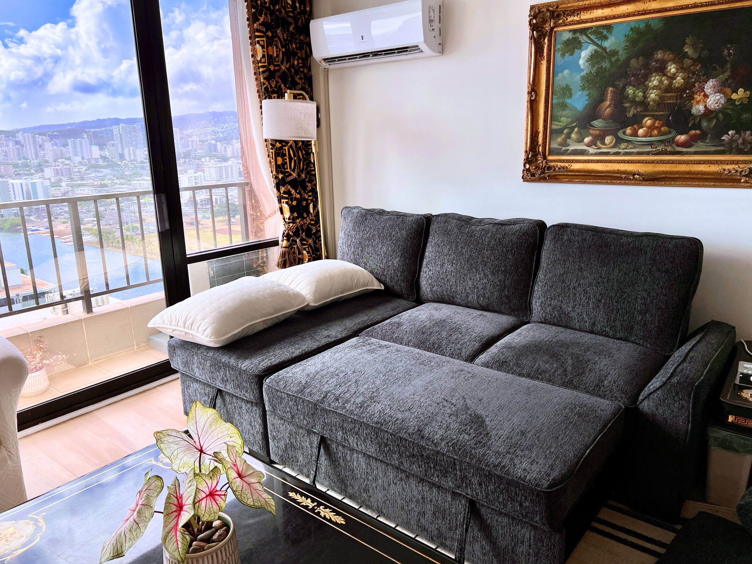 Condo in Honolulu · ★4.93 · 1 bedroom · 3 beds · 1 bath - Image 6