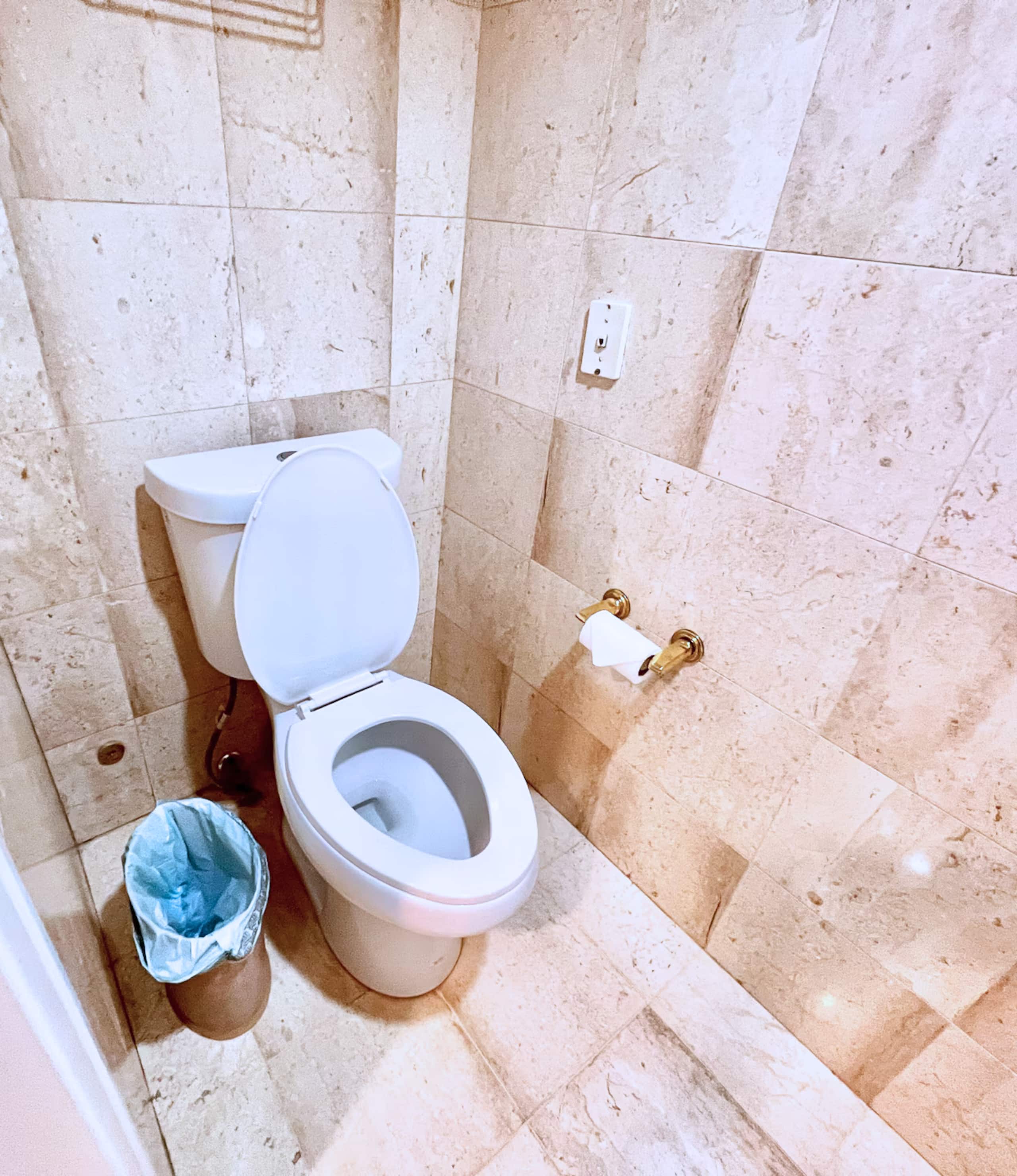 Condo in Honolulu · ★4.93 · 1 bedroom · 3 beds · 1 bath - Image 26