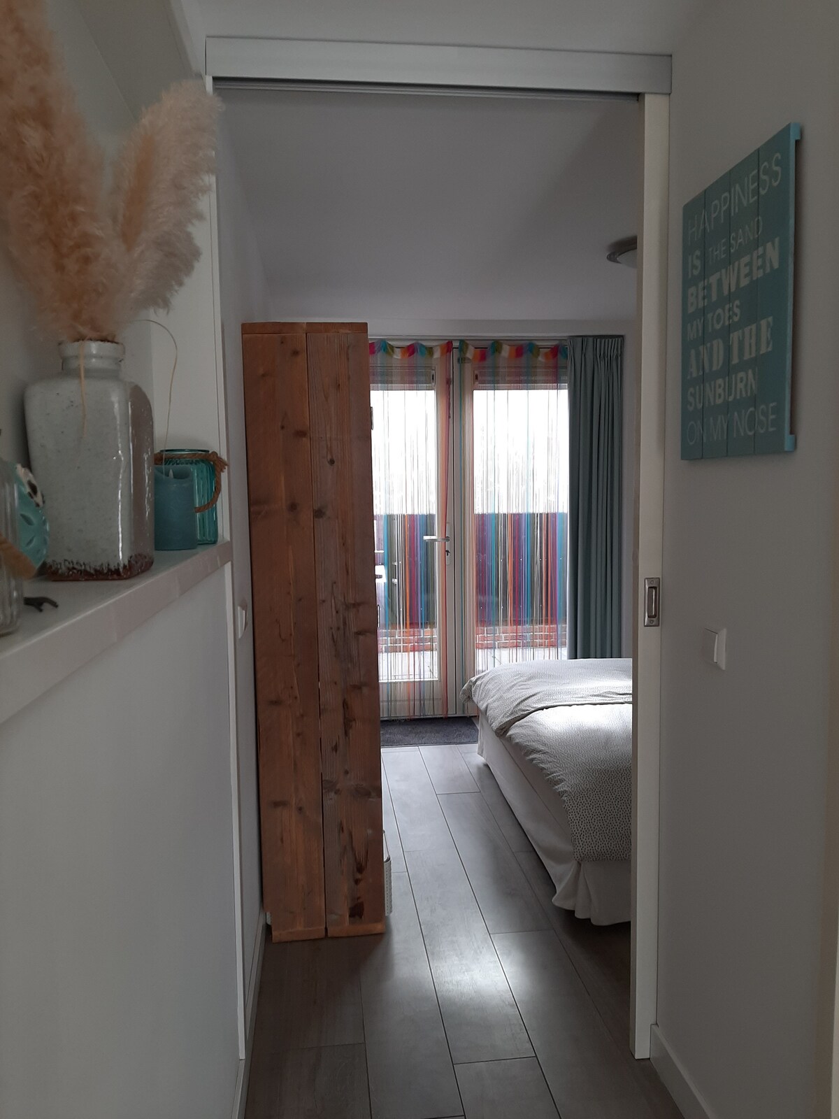 Popular Airbnb listing: Maarten Mooy by the Sea in Uyterland