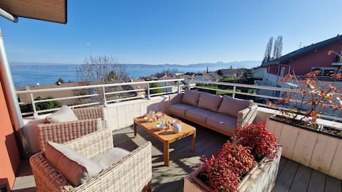 The Panorama of Lake Geneva - Apartment with terrace