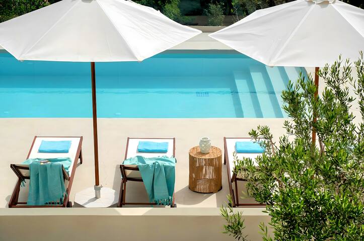 Soluna Villa Private Pool gallery image 2