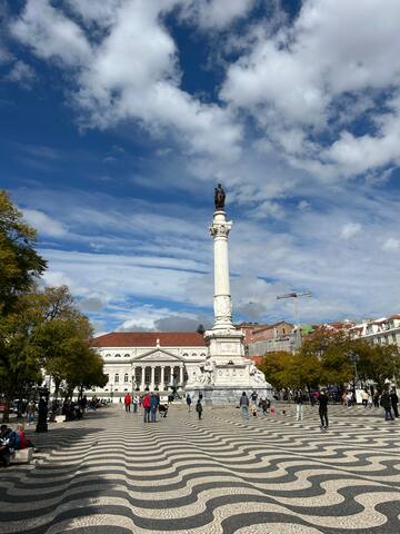 Elegant 2BR Suites – Heart of Lisbon gallery image 4
