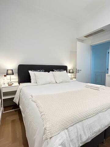 Elegant 2BR Suites – Heart of Lisbon gallery image 2