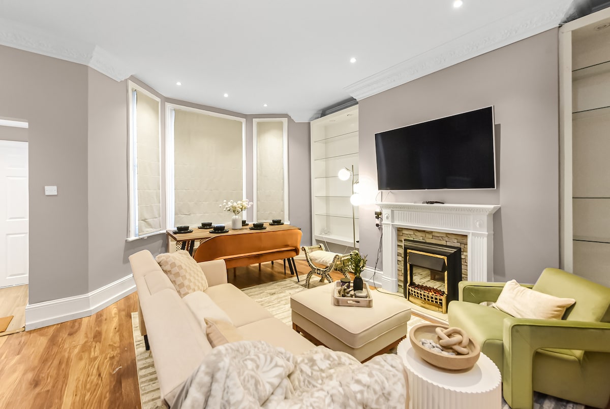 Lux Sleep 6 Flat in Earls Court central London Apartments for Rent