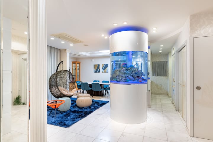 池袋/220㎡豪邸/水槽/ラグジュアリー1日1組限定1棟/スイート仕様/西巣鴨/最大10名/駐車場