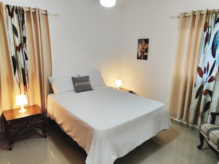 Si te cansas de estar cómodo en la cama, pues siéntate comodo en el sofá. 