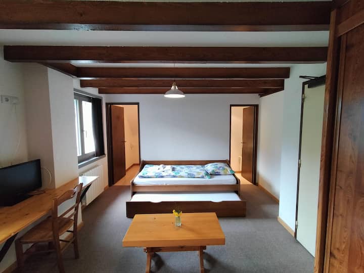 Schlafzimmer 4
