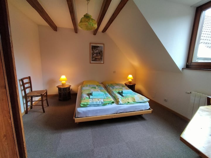 Schlafzimmer 5