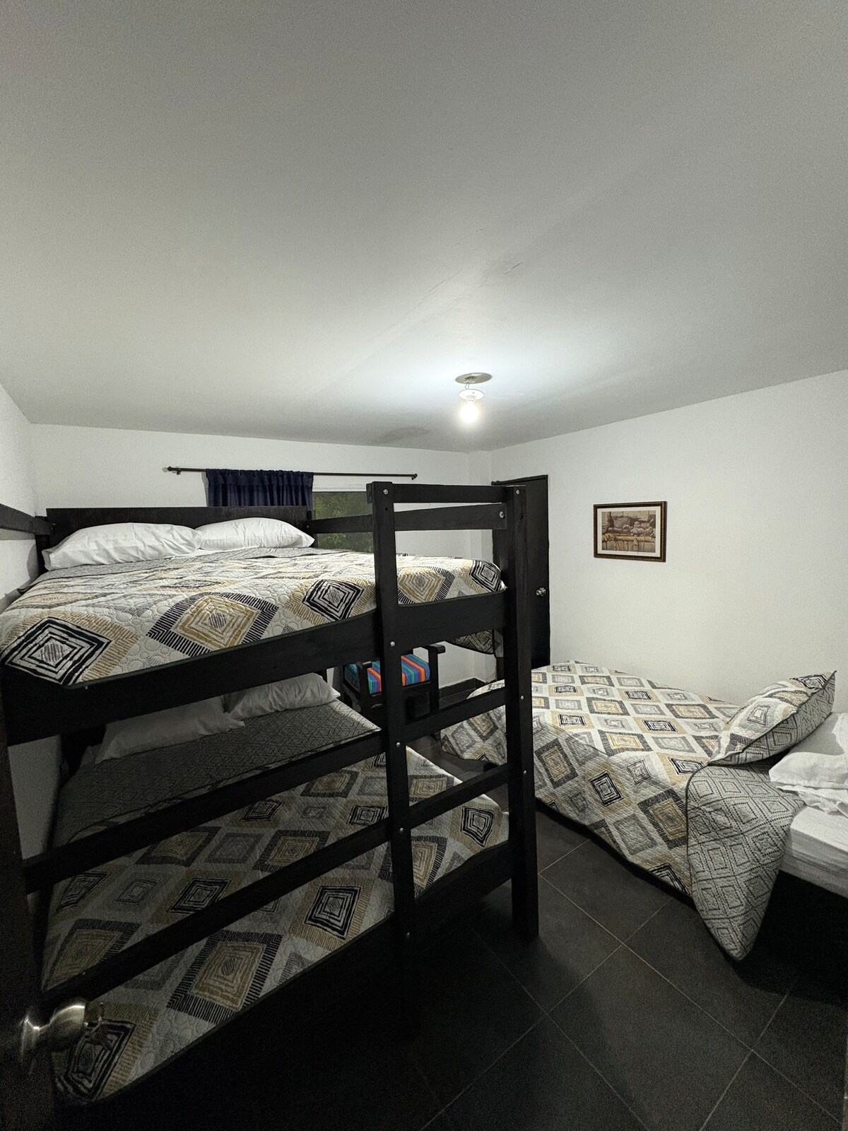 საძინებელი 1