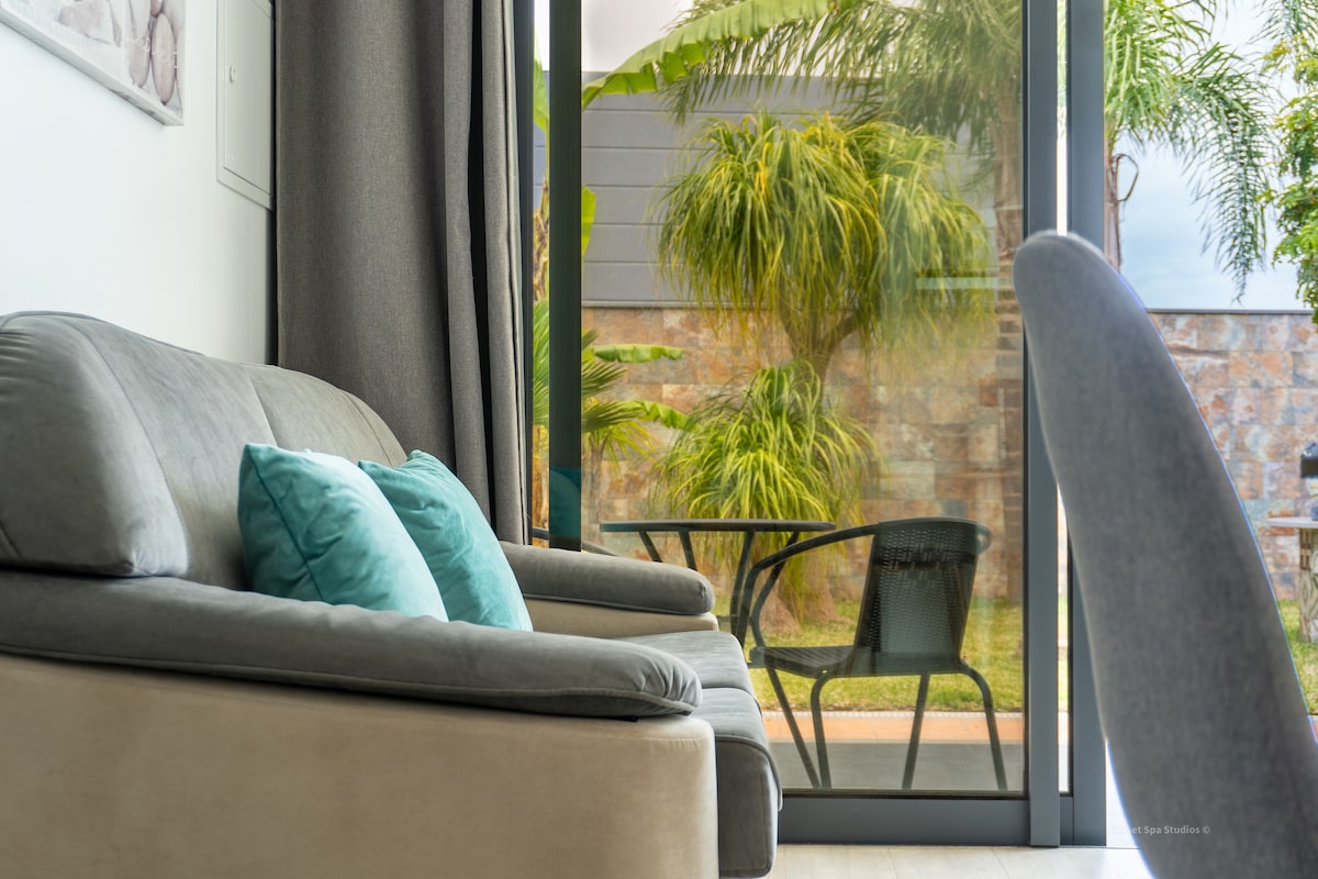 Popular Airbnb listing: Ocean Spa Studio C • Free Parking & Sunrise Views in Caniço