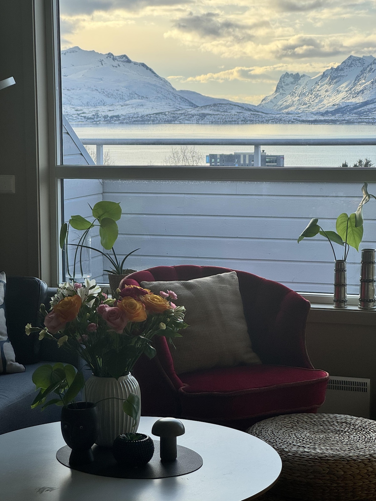 Curated visual reference: Top Apartment With Amazing Views Apartments For Rent In Tromsø Photo Inspiration