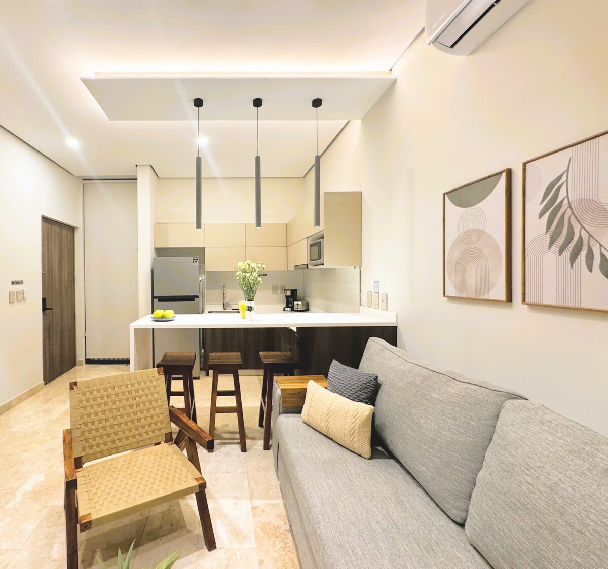 Propiedad de Airbnb exitosa: Beach Zone Tulum! Ocean View Rooftop Pool Condo en Tulum