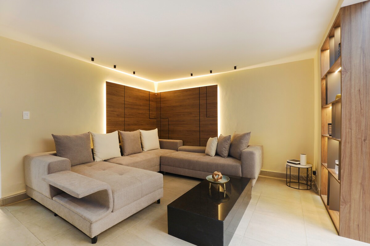 7BR Luxury Villa in Medellín — photo 1