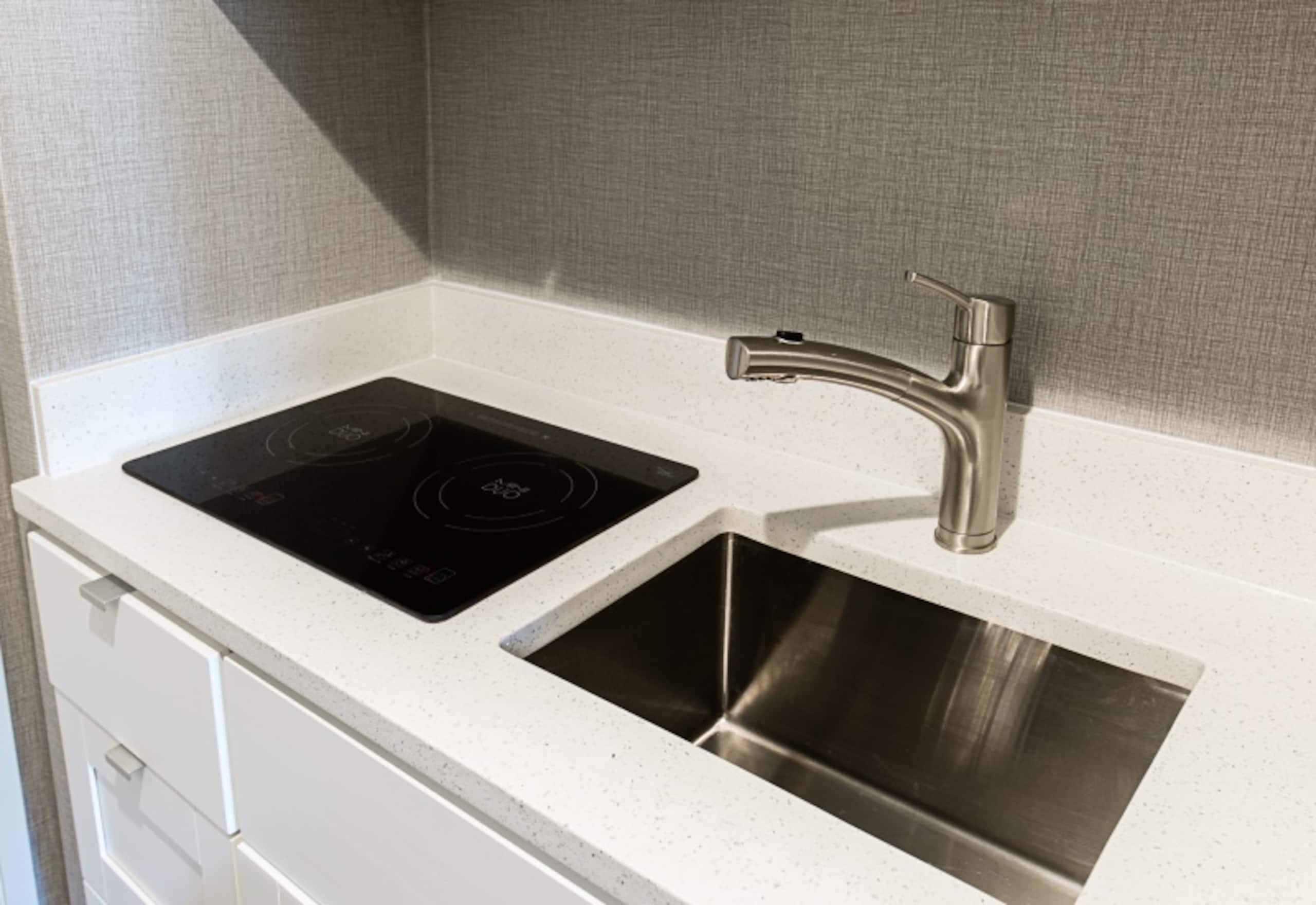 Hotel in Honolulu · ★4.33 · 1 bedroom · 2 beds · 1 private bath - Image 2