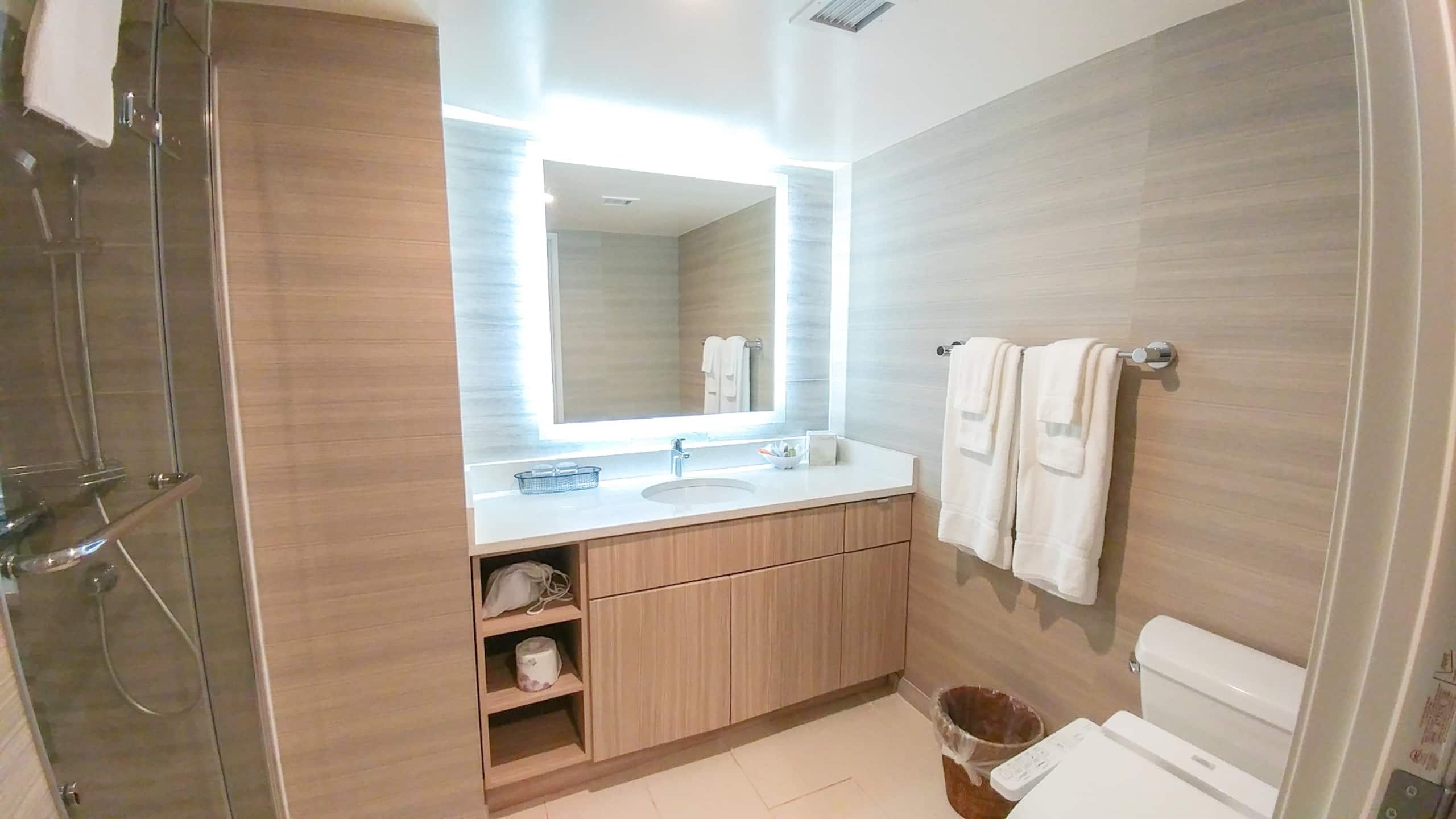 Hotel in Honolulu · ★4.33 · 1 bedroom · 2 beds · 1 private bath - Image 6