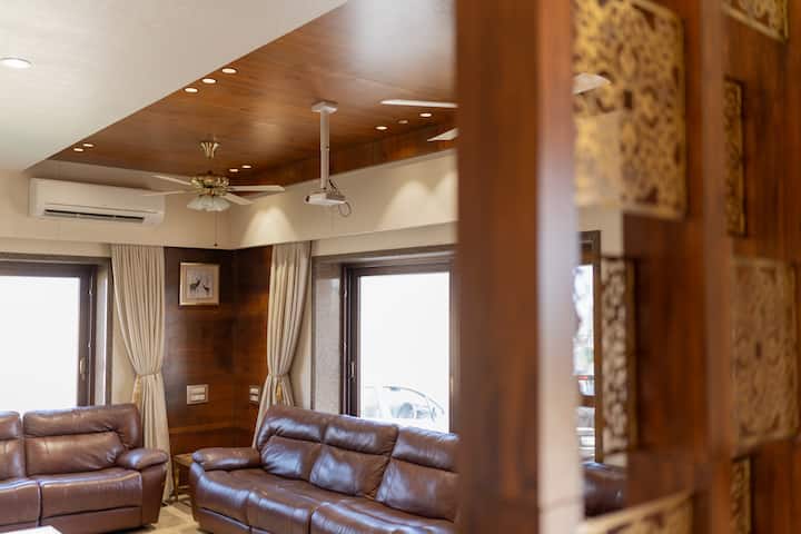 Gaj Kesri, Gir - A Premium Villa - Dhari