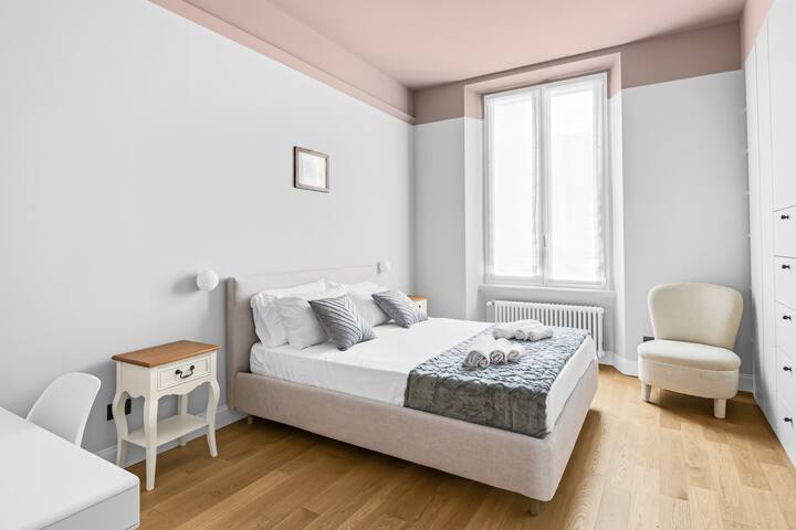 Luxury Penthouse [5 min to Duomo] 1 gallery image 5