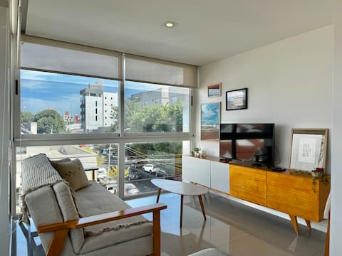 Top Airbnb: Warm and bright apartment · Premium · Aldrey en General Roca