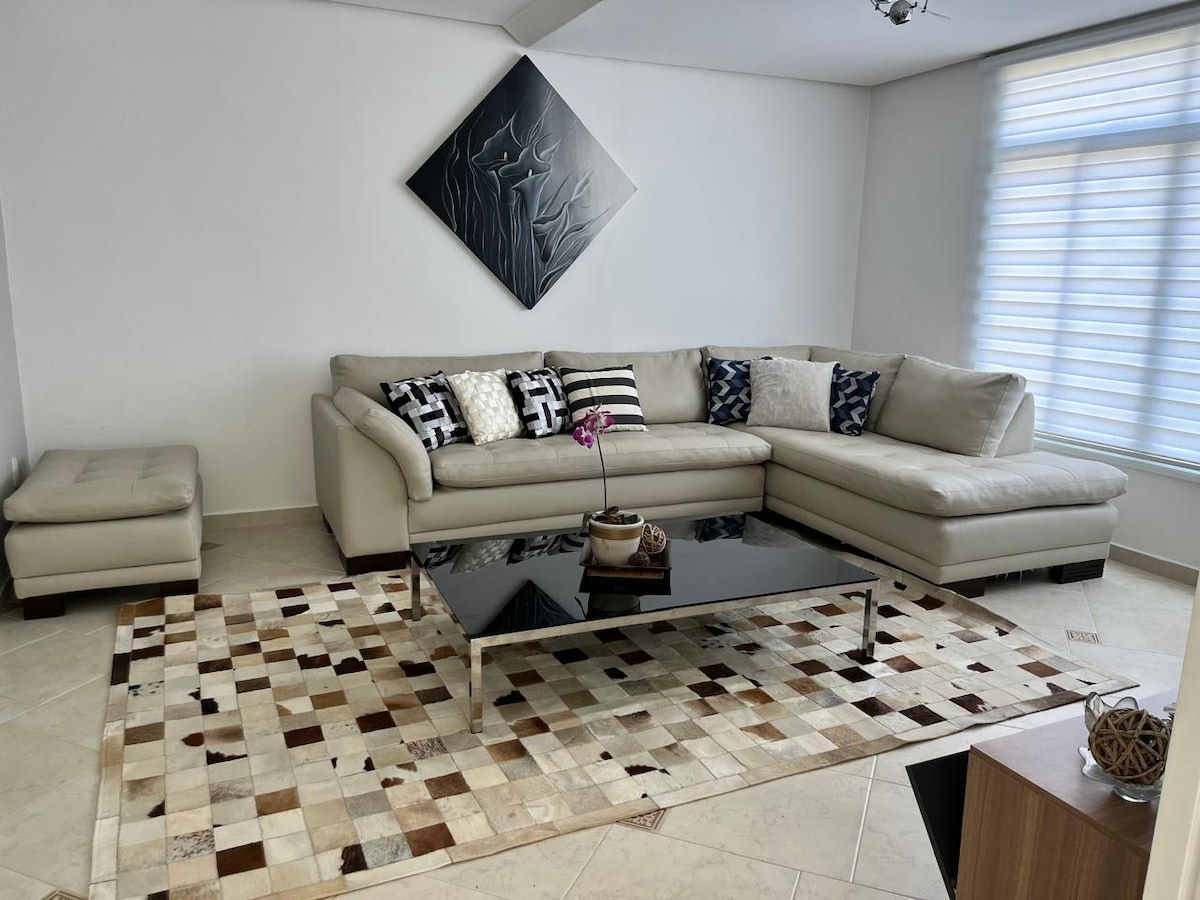 Всекидневна 1