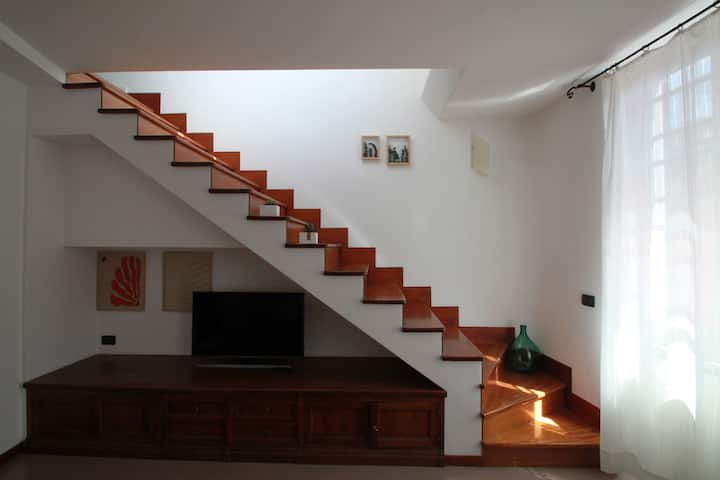 Casa Di Charme Con Terrazza Nel Cuore Del Borgo - Diano Marina